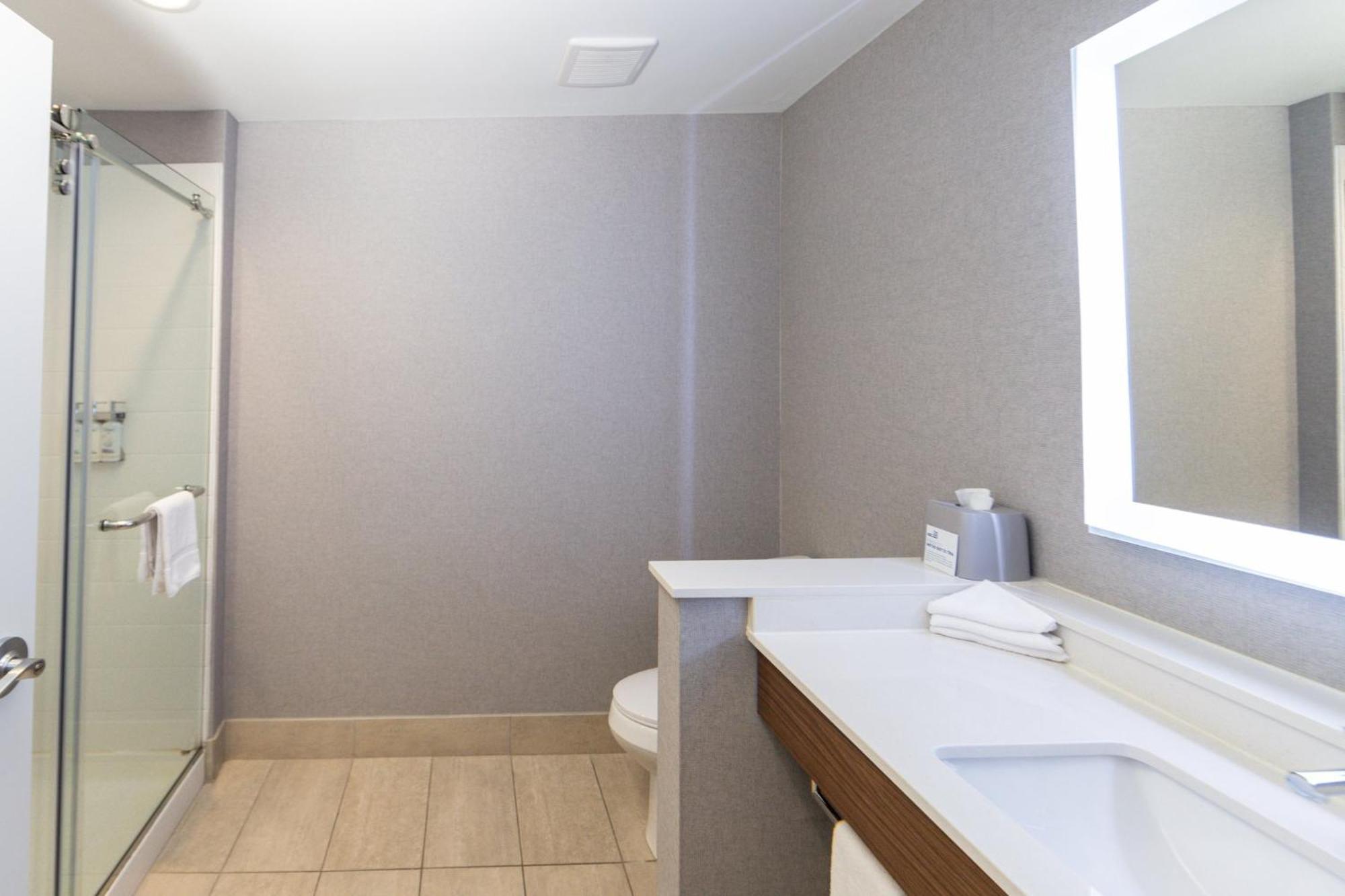 Express - By Ihg Hotel Grand Island