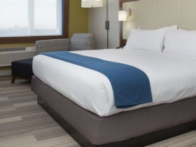 Express - By Ihg